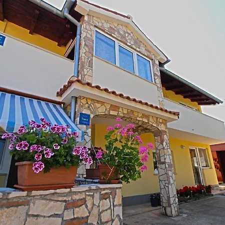 Fuer 4 Personen Ca 25 Qm In Fazana, Istrien Istrische Riviera Apartment Fazana