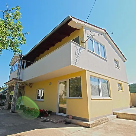 Fuer 4 Personen Ca 25 Qm In Fazana, Istrien Istrische Riviera Apartment *