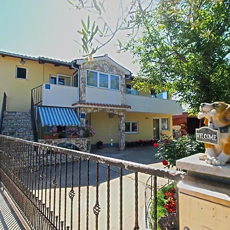 Apartment Fuer 4 Personen Ca 25 Qm In Fazana, Istrien Istrische Riviera Fazana